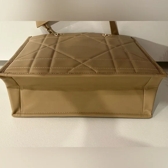 CD Dior Quilted Tote Bag - Picture 8 of 8
